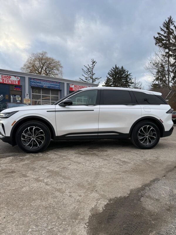 1 2025 Lincoln Nautilus Premier Certified