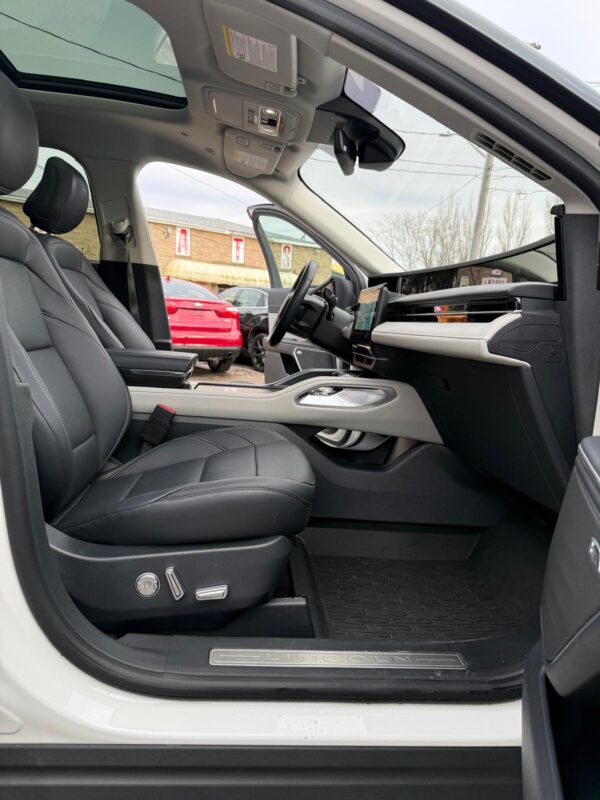 9 2025 Lincoln Nautilus Premier Certified